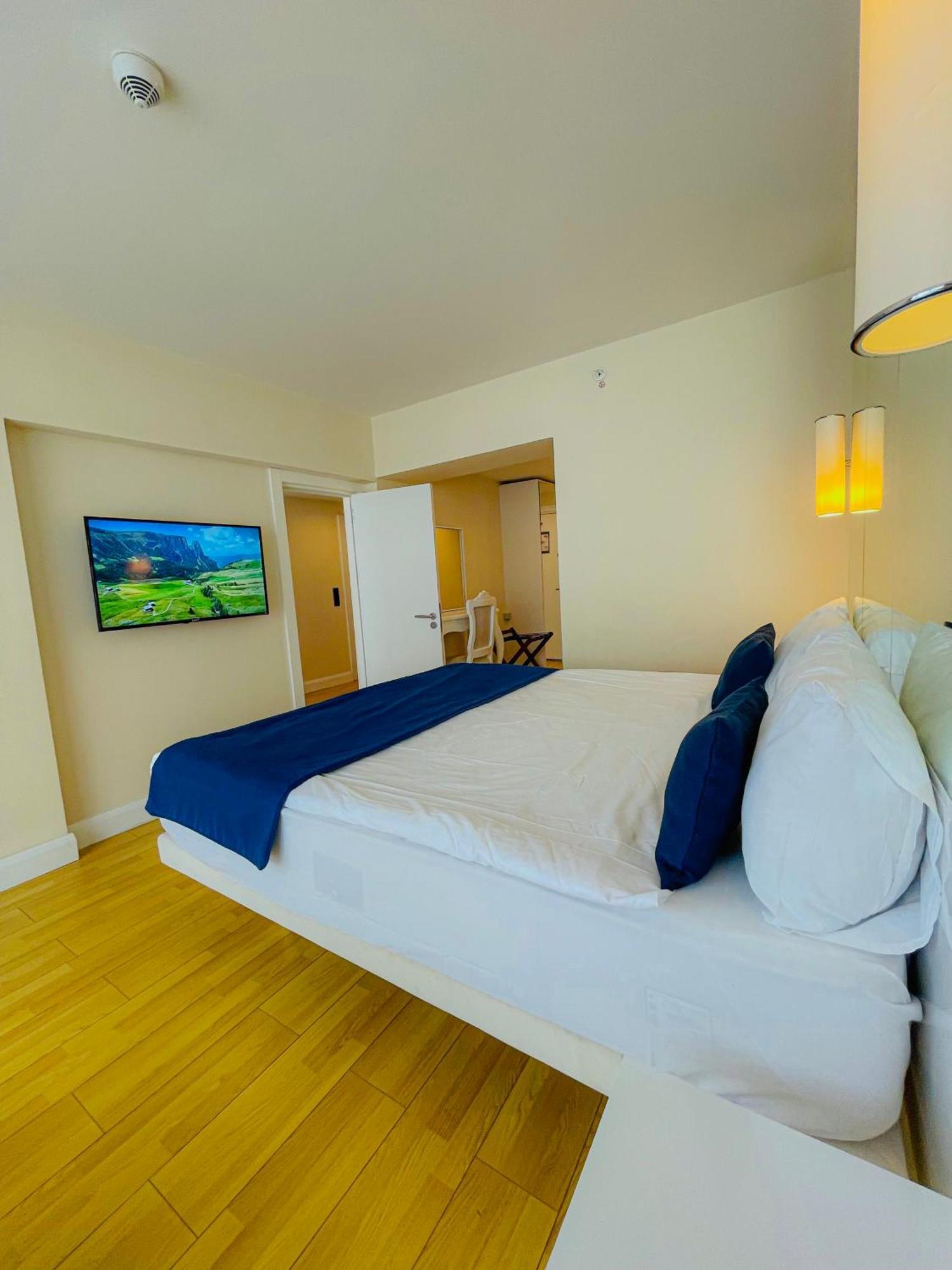 Luxury Batumi Hotel 外观 照片