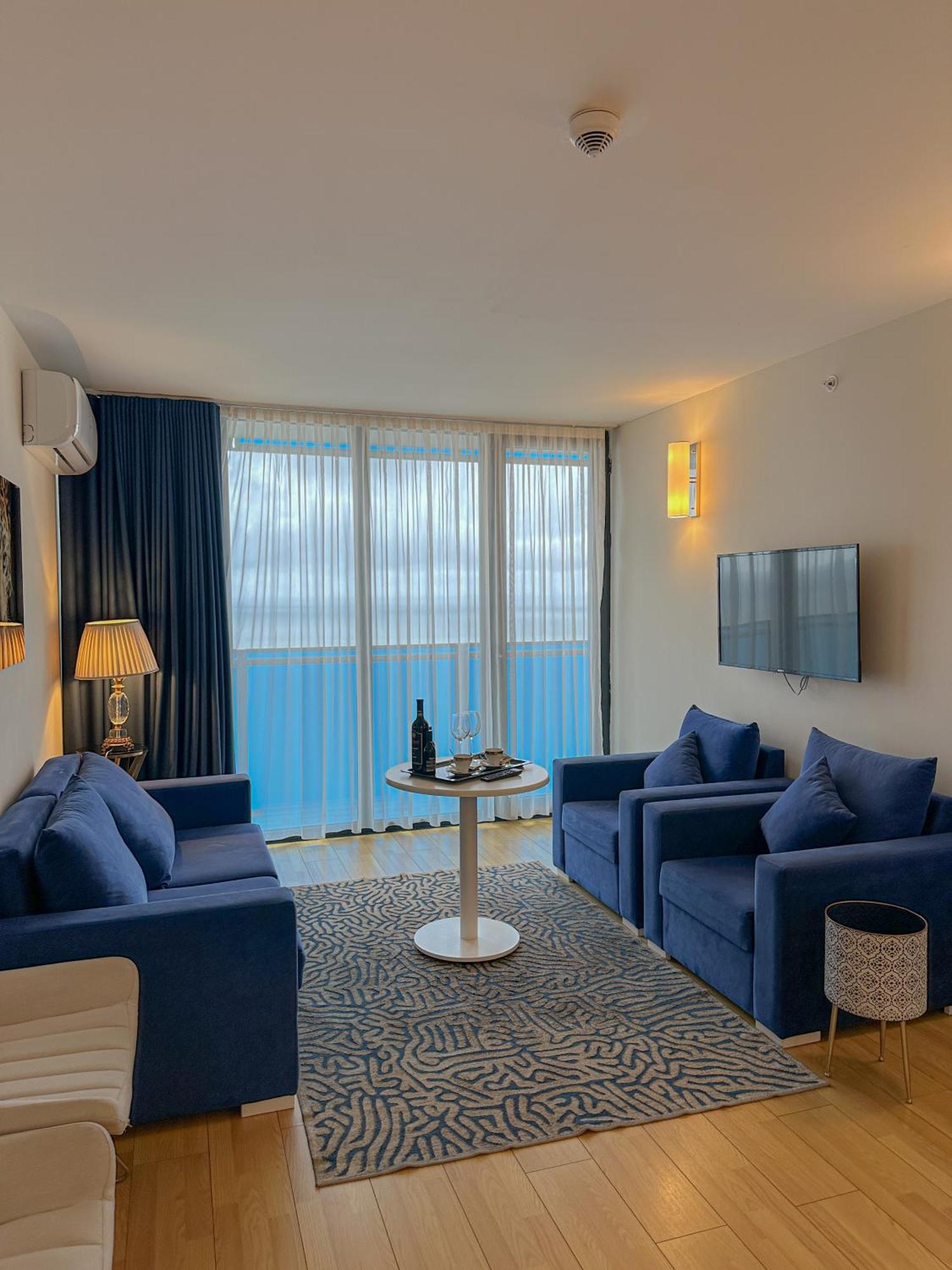 Luxury Batumi Hotel 外观 照片
